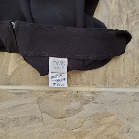 Simons Mini slit fitted skirt--XS - Picture 3 of 4